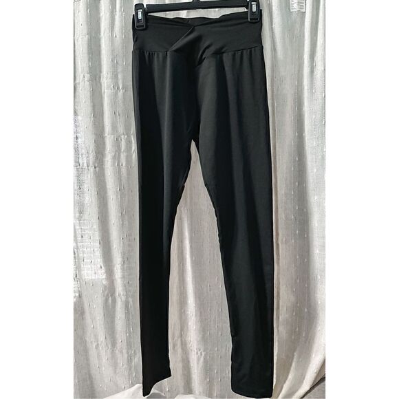 SHEIN crossover black leggings - Picture 4 of 8